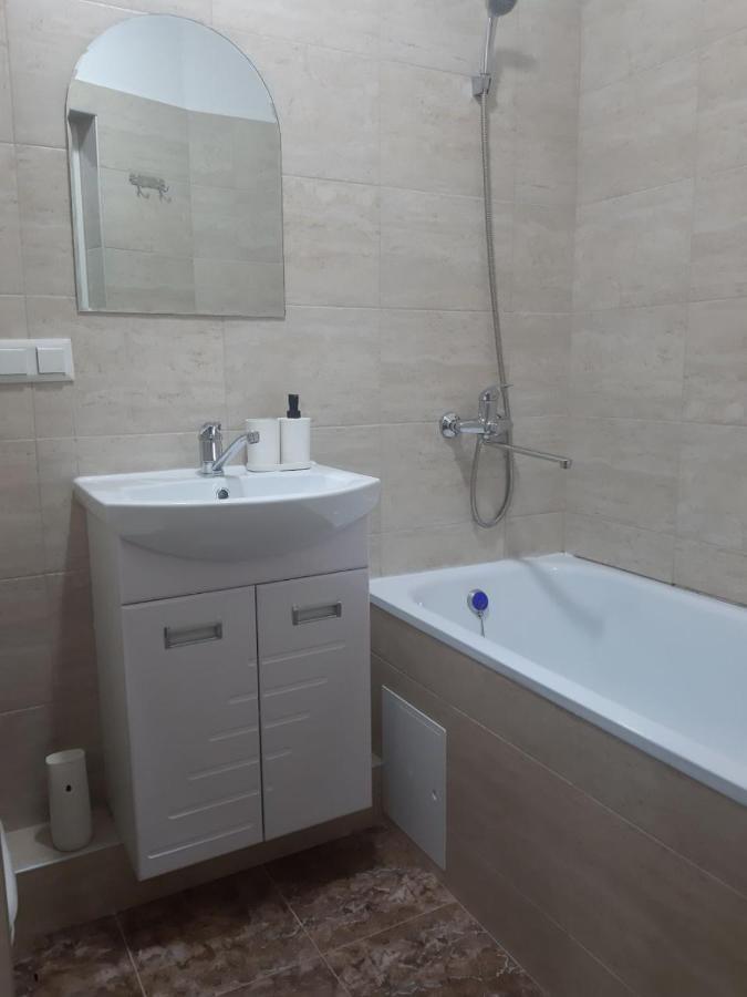 Aura On Sydykova Street 290 Appartement Bisjkek Buitenkant foto